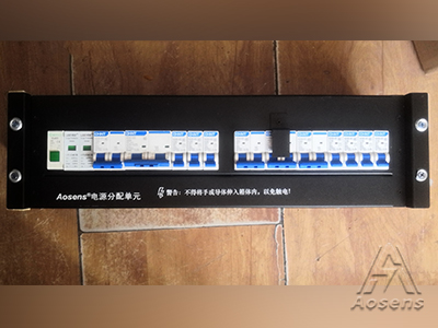 3U機(jī)架式UPS配電單元輸入 輸出正泰空開(kāi) 防雷保護(hù)